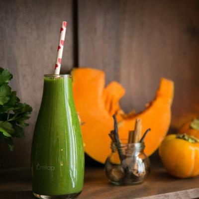 Pumpkin smoothie recipe with nutmeg pumpkin and apple.