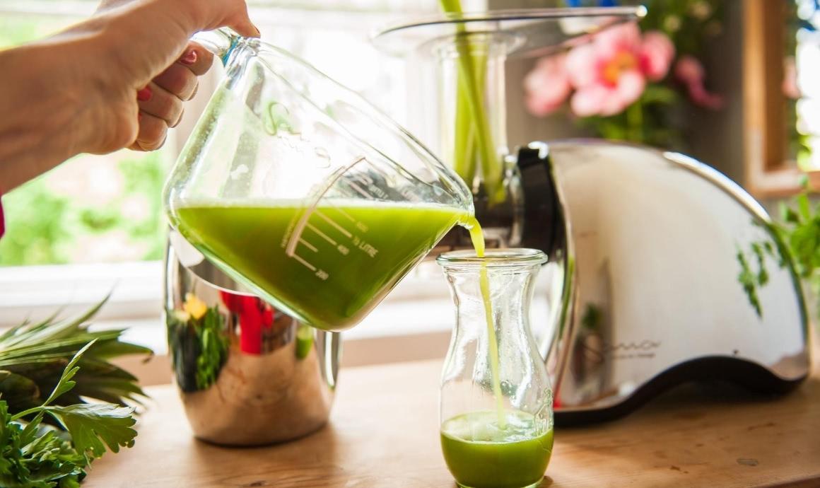 Interval fasting with celery juice