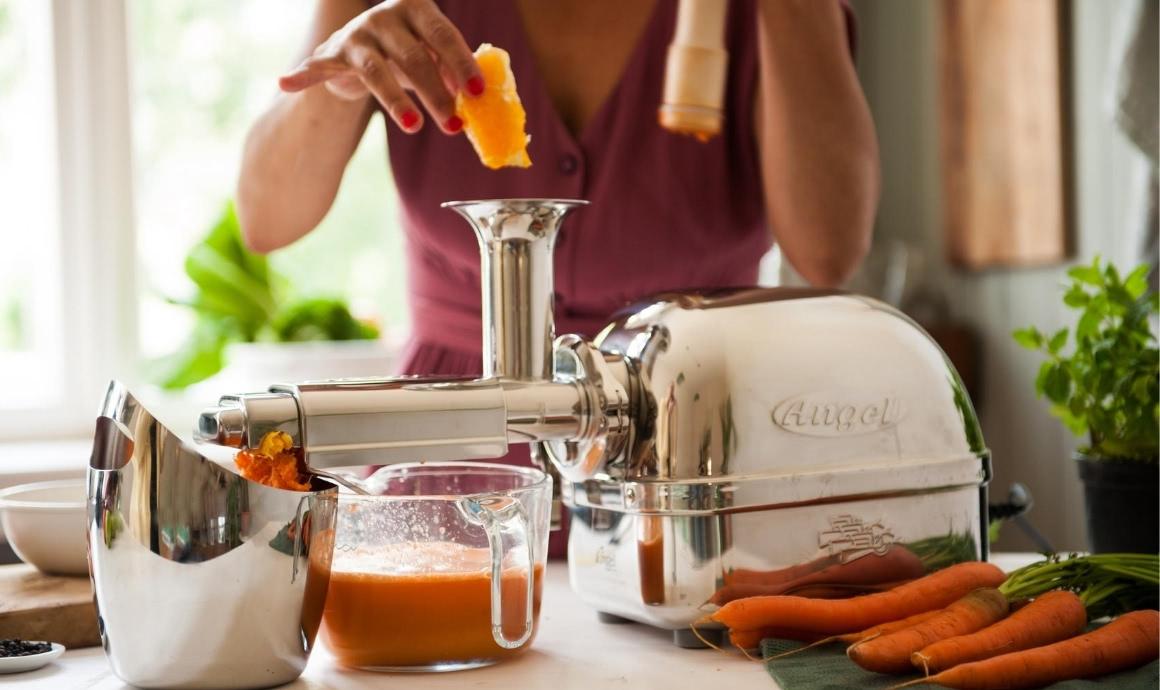 Prepare carrot juice with the Angel Juicer