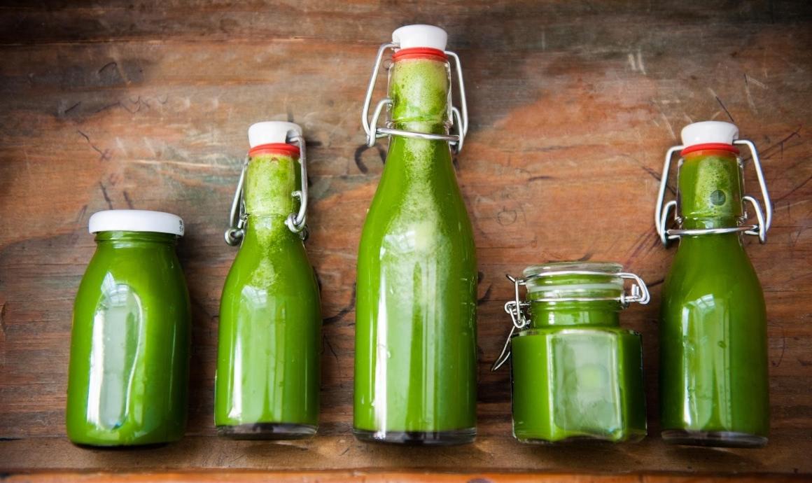 Celery juice made from 100 percent celery or celery stalks